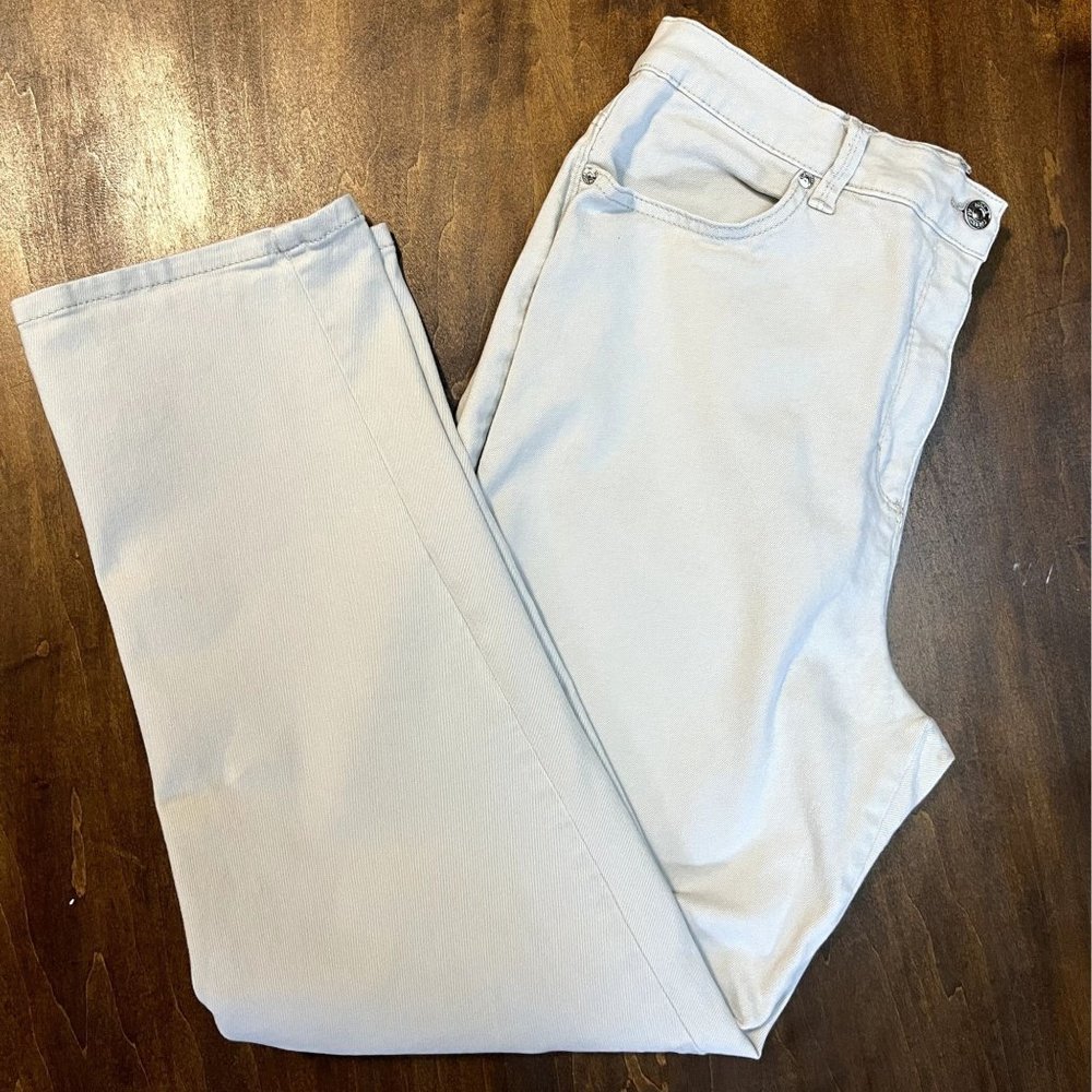 Gloria Vanderbilt AMANDA Light Grey Women's Jeans, Size 16